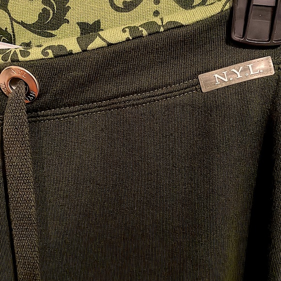 N.Y.L. New York Laundry fleece pants - Picture 3 of 4